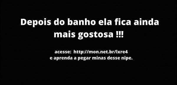  Gostosa se enxugando depois do banho (mandou o vídeo para me provocar)(Safada)